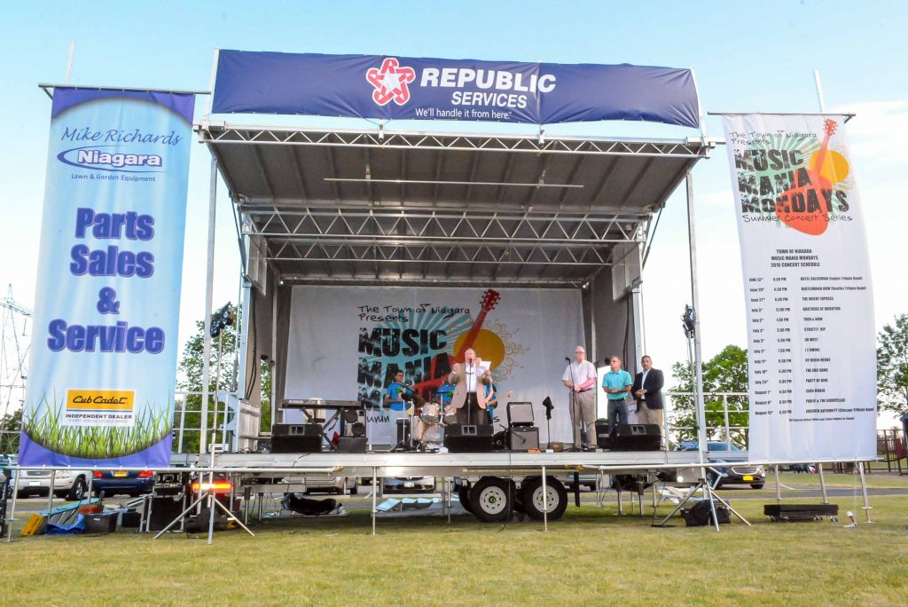 Town of Niagara Unveils New Stage for Music Mania Mondays Niagara